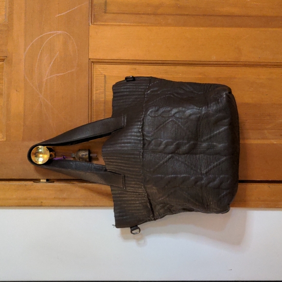 Shop LC Genuine Leather Cable Embossed Soft Maxi Tote Bag - Picture 1 of 7